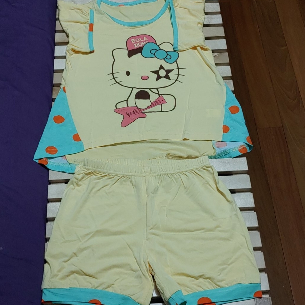 🆕 Girl's Short Sleeves PJ Set - Size 120cm